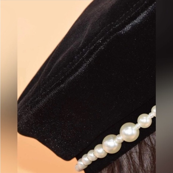 Suede Pearl Decor Beret Hat - Picture 3 of 6